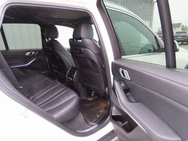 Used 2020 BMW X5 xDrive40i w/ Premium Package image 28