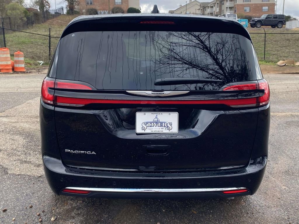 New 2026 Chrysler Pacifica Select image 30