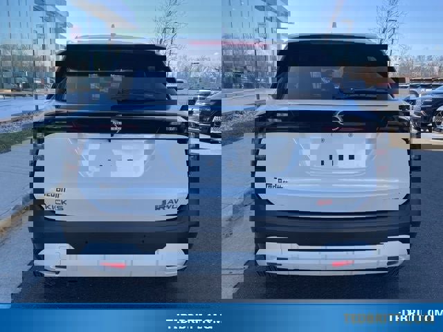 Used 2025 Nissan Kicks SR image 7