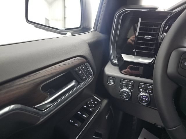 New 2026 GMC Sierra 1500 SLT w/ SLT Premium Package AWD/4WD image 25
