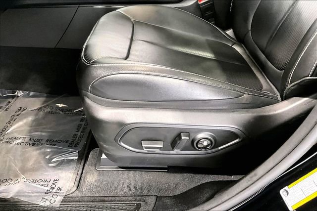 Used 2024 Jeep Grand Cherokee Limited w/ Luxury Tech Group II image 19