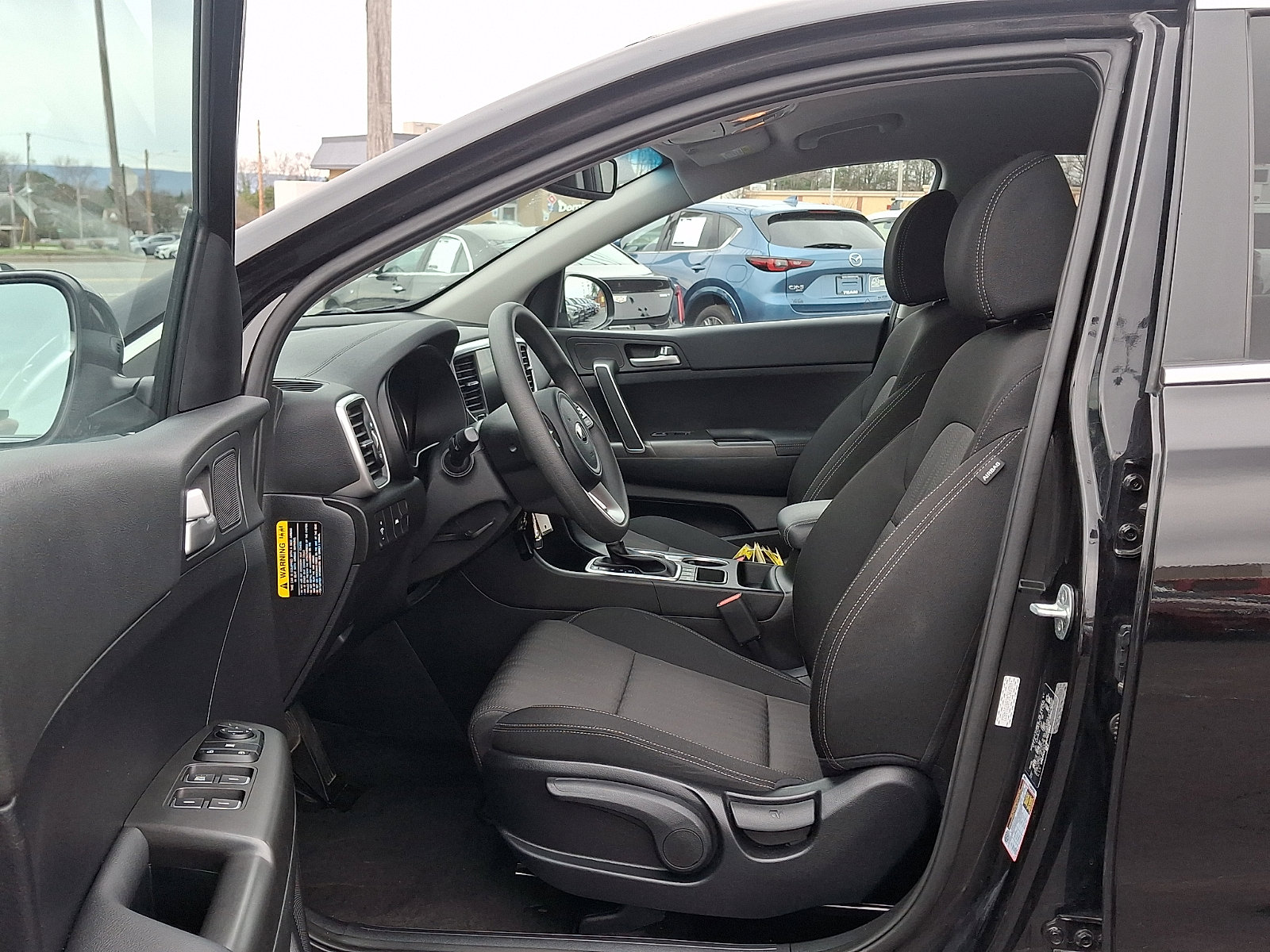 Used 2022 Kia Sportage LX image 14