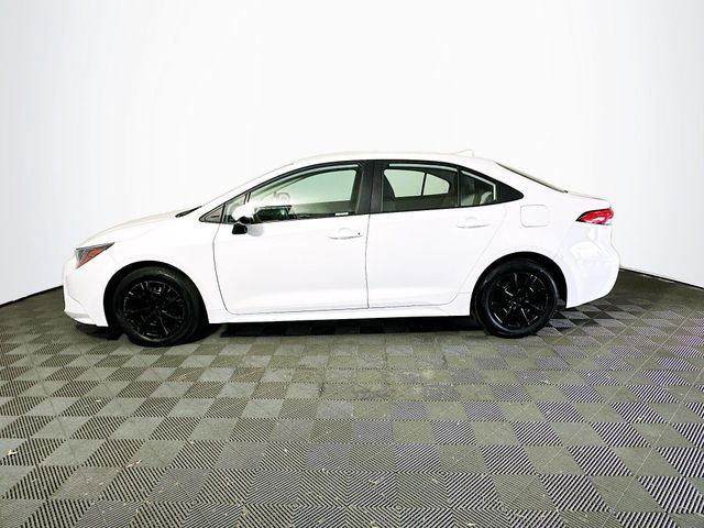 Used 2020 Toyota Corolla LE image 5