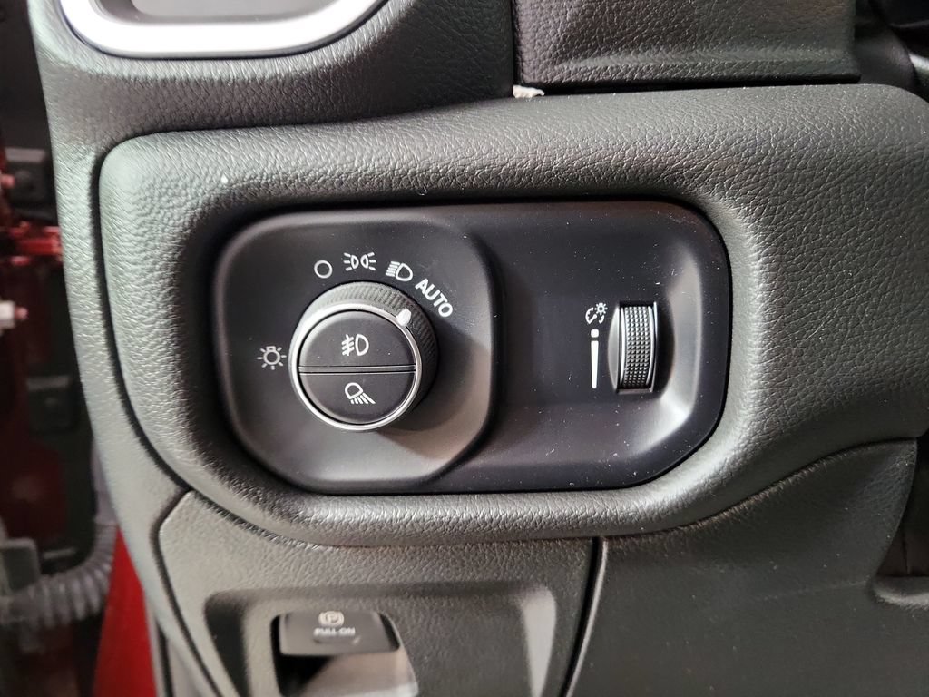 Used 2024 RAM 1500 Big Horn RWD image 13