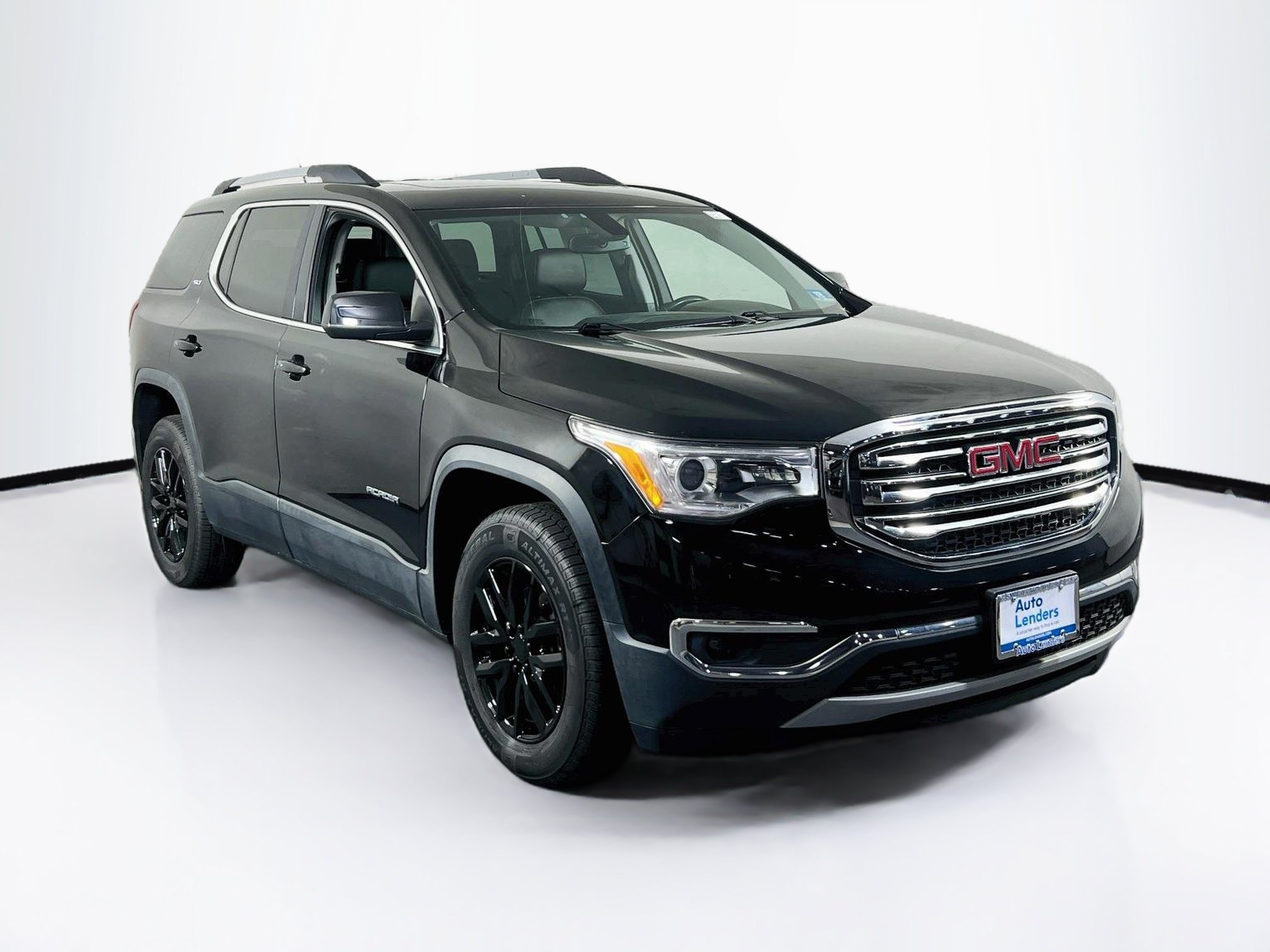 Used 2019 GMC Acadia SLT w/ LPO, Floor Liner Package AWD/4WD image 3