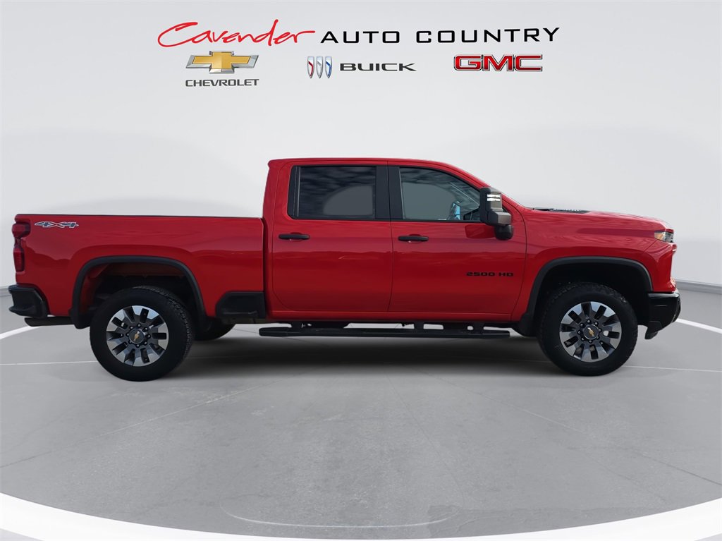 Used 2024 Chevrolet Silverado 2500 Custom w/ Custom Value Package image 4