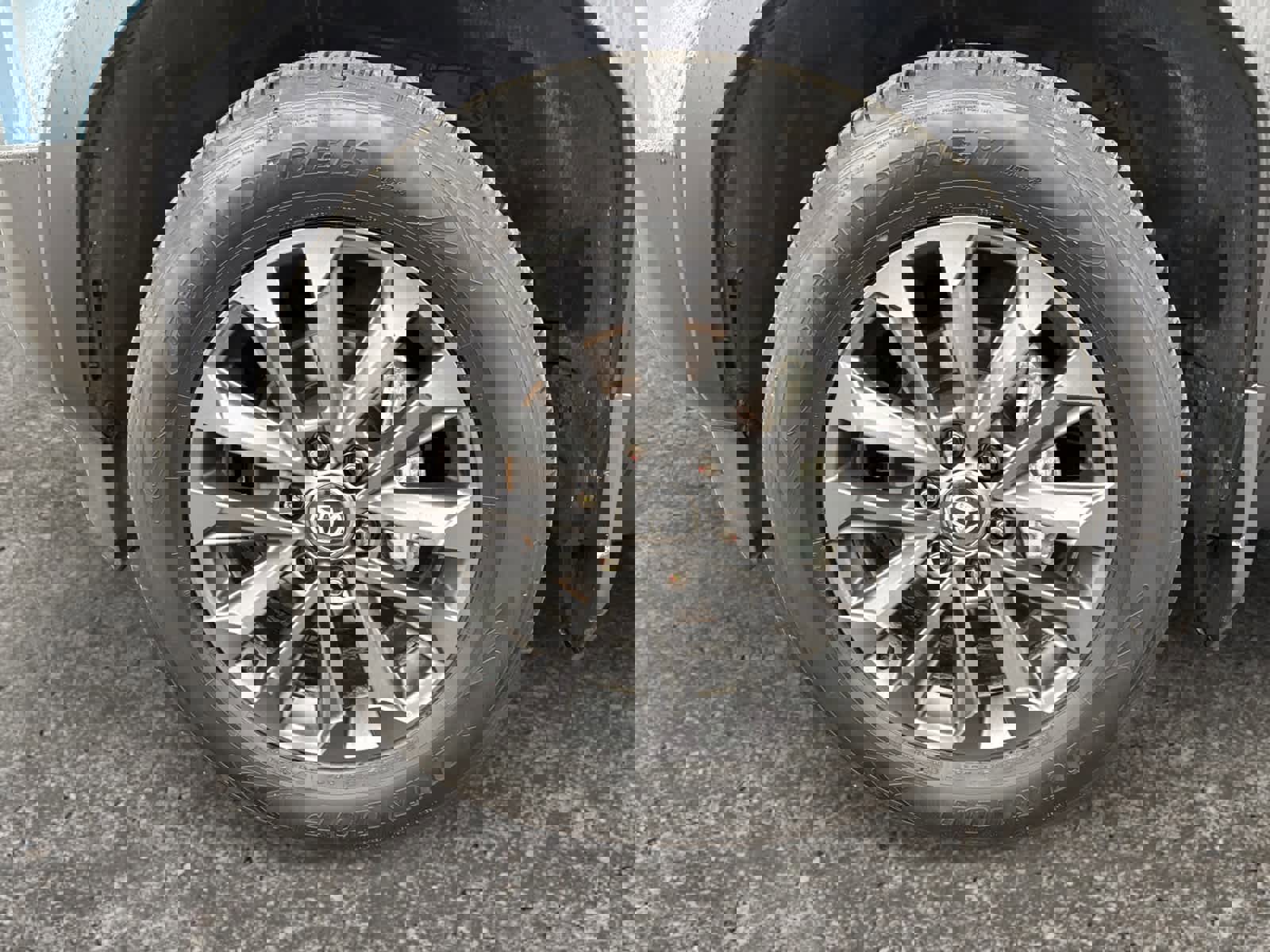 Used 2024 Toyota Land Cruiser w/ Premium Package image 15