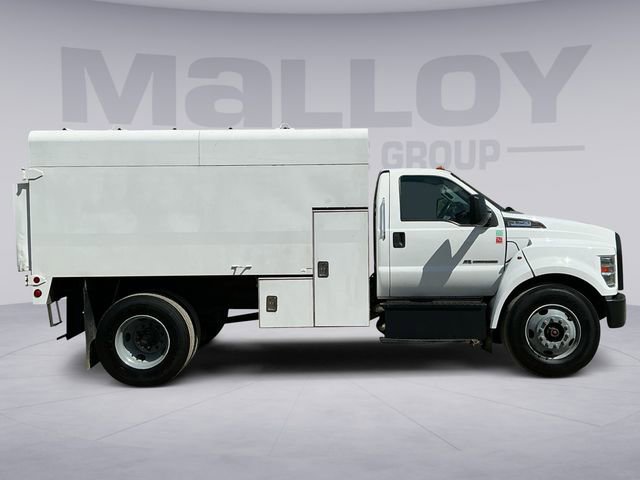 Used 2016 Ford F750 2WD Regular Cab Super Duty image 6