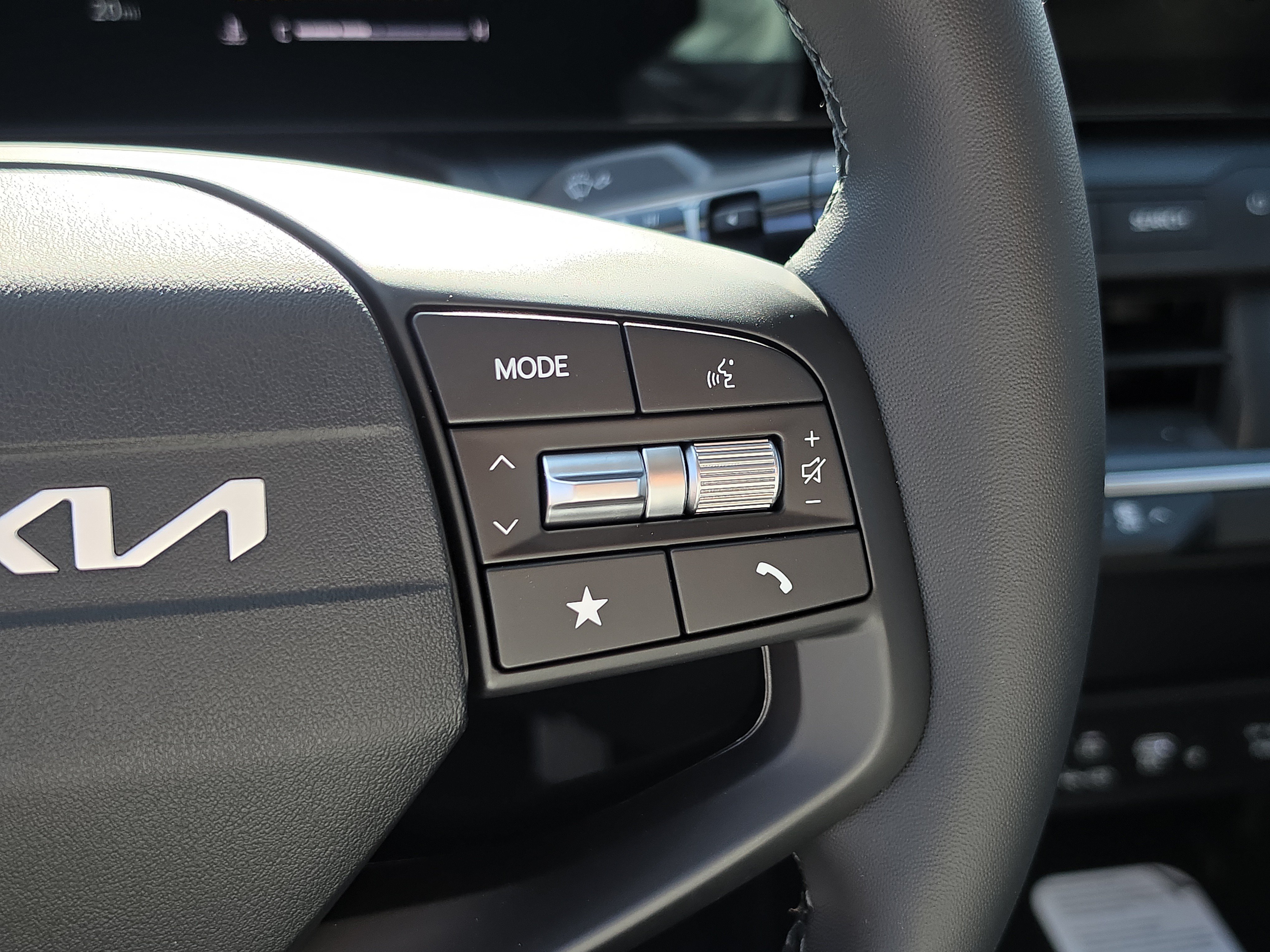 New 2026 Kia K4 EX FWD image 30