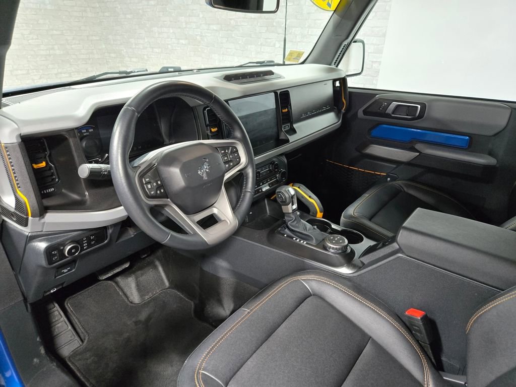 Used 2023 Ford Bronco Badlands image 13