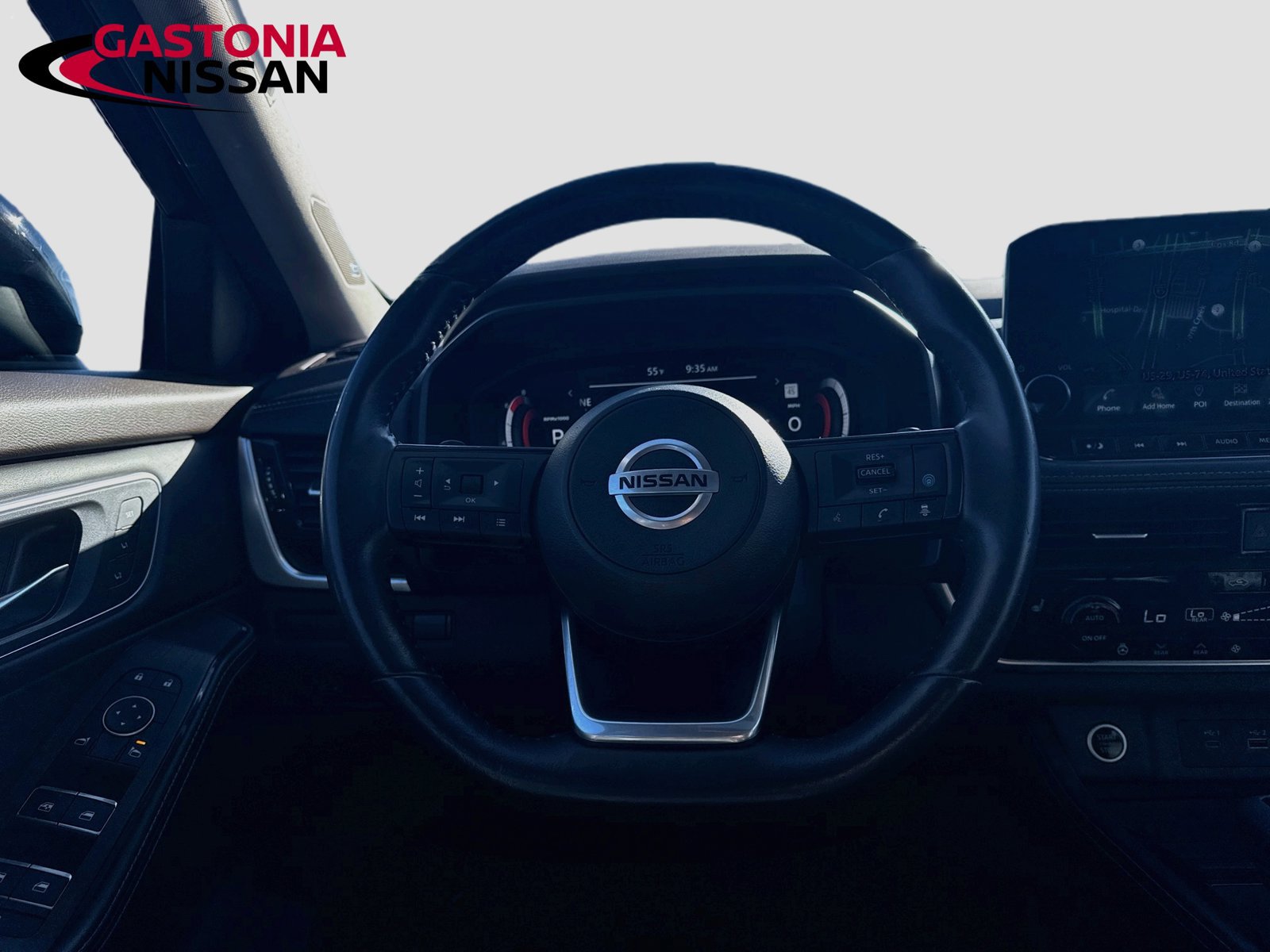 Used 2021 Nissan Rogue Platinum AWD/4WD image 31
