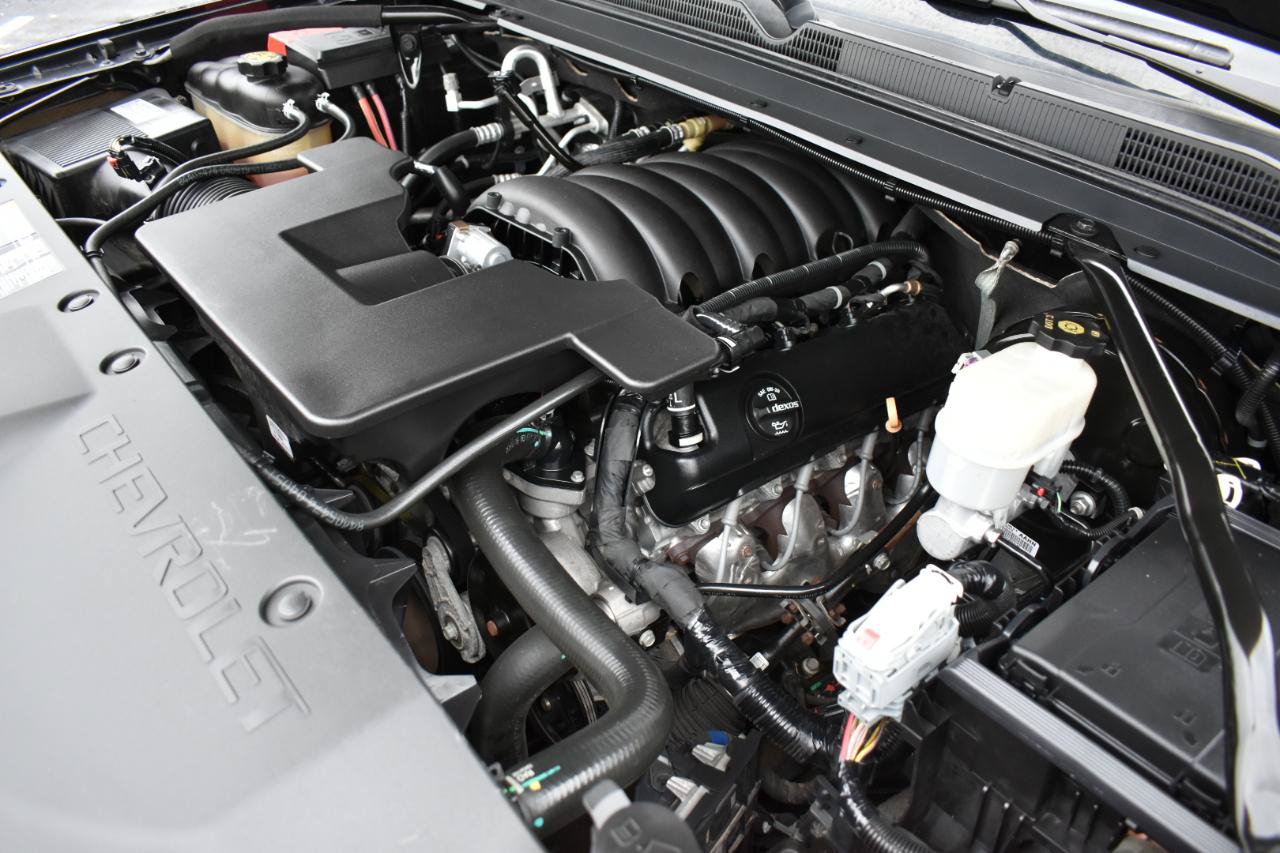 Used 2019 Chevrolet Suburban LT AWD/4WD image 51