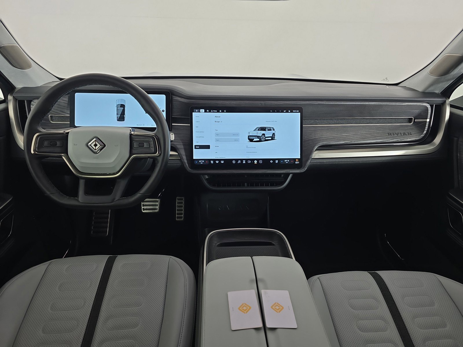 Used 2023 Rivian R1S Adventure image 27