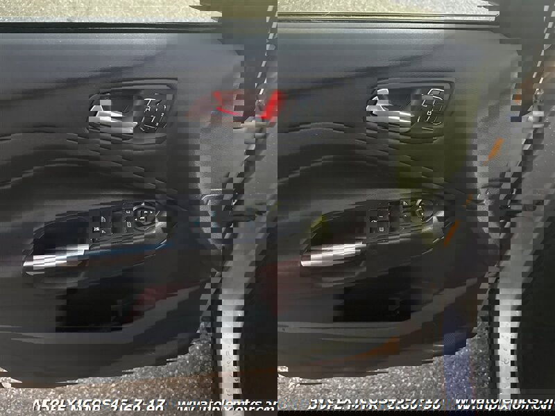 Used 2015 Ford Escape Titanium image 18