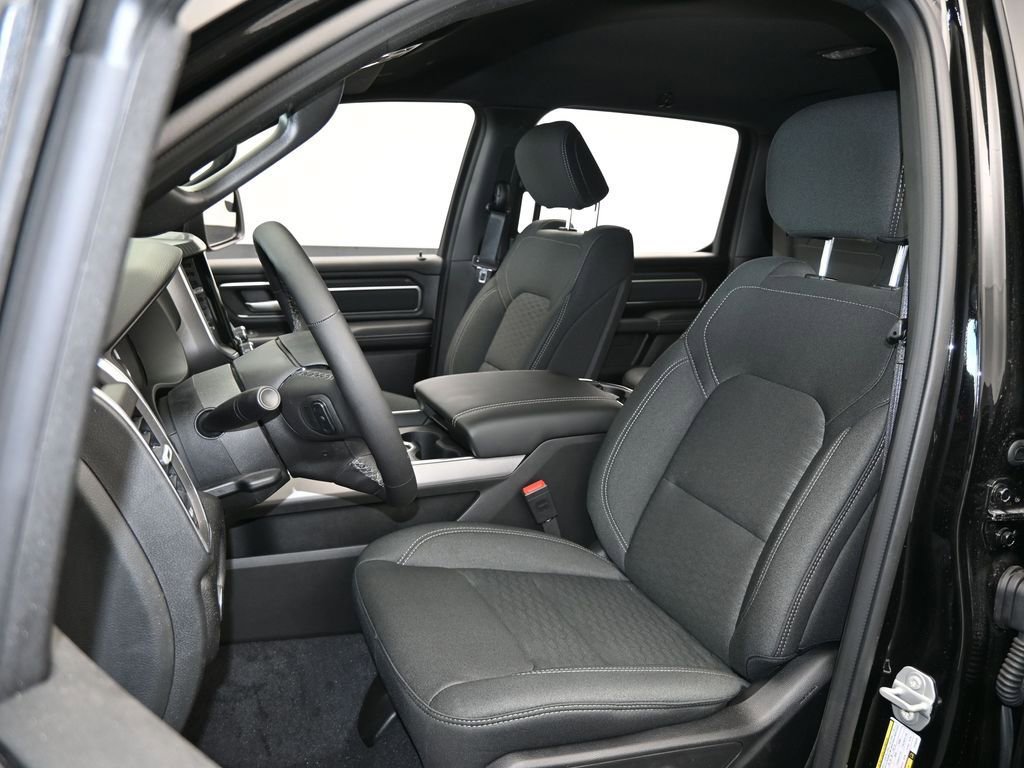 Used 2026 RAM 1500 Big Horn RWD image 28