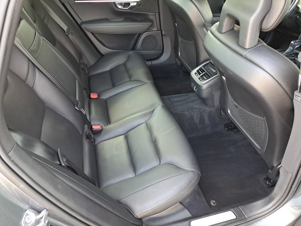 Used 2017 Volvo S90 T6 Momentum w/ Vision Package AWD/4WD image 14