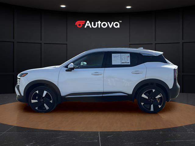 Used 2025 Nissan Kicks SR w/ SR Premium Package image 2