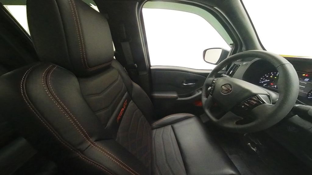 Used 2025 Nissan Frontier PRO-4X w/ Pro Premium Package image 33