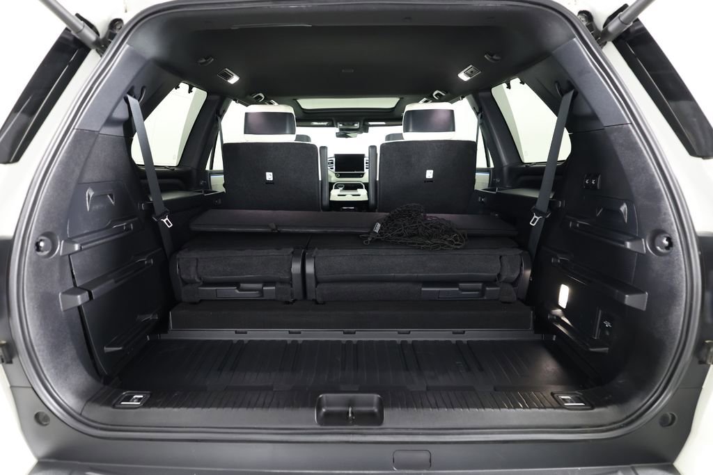 Used 2023 Toyota Sequoia Capstone image 17
