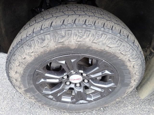 Used 2024 GMC Canyon Elevation w/ Convenience Package image 10