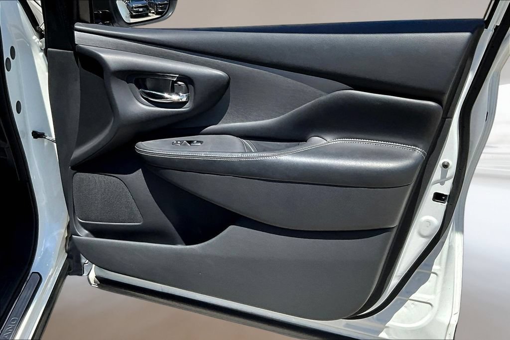 Used 2019 Nissan Murano S AWD/4WD image 26