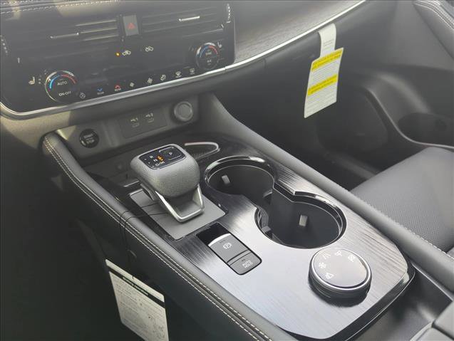 New 2026 Nissan Rogue Platinum w/ Platinum Premium Package image 13
