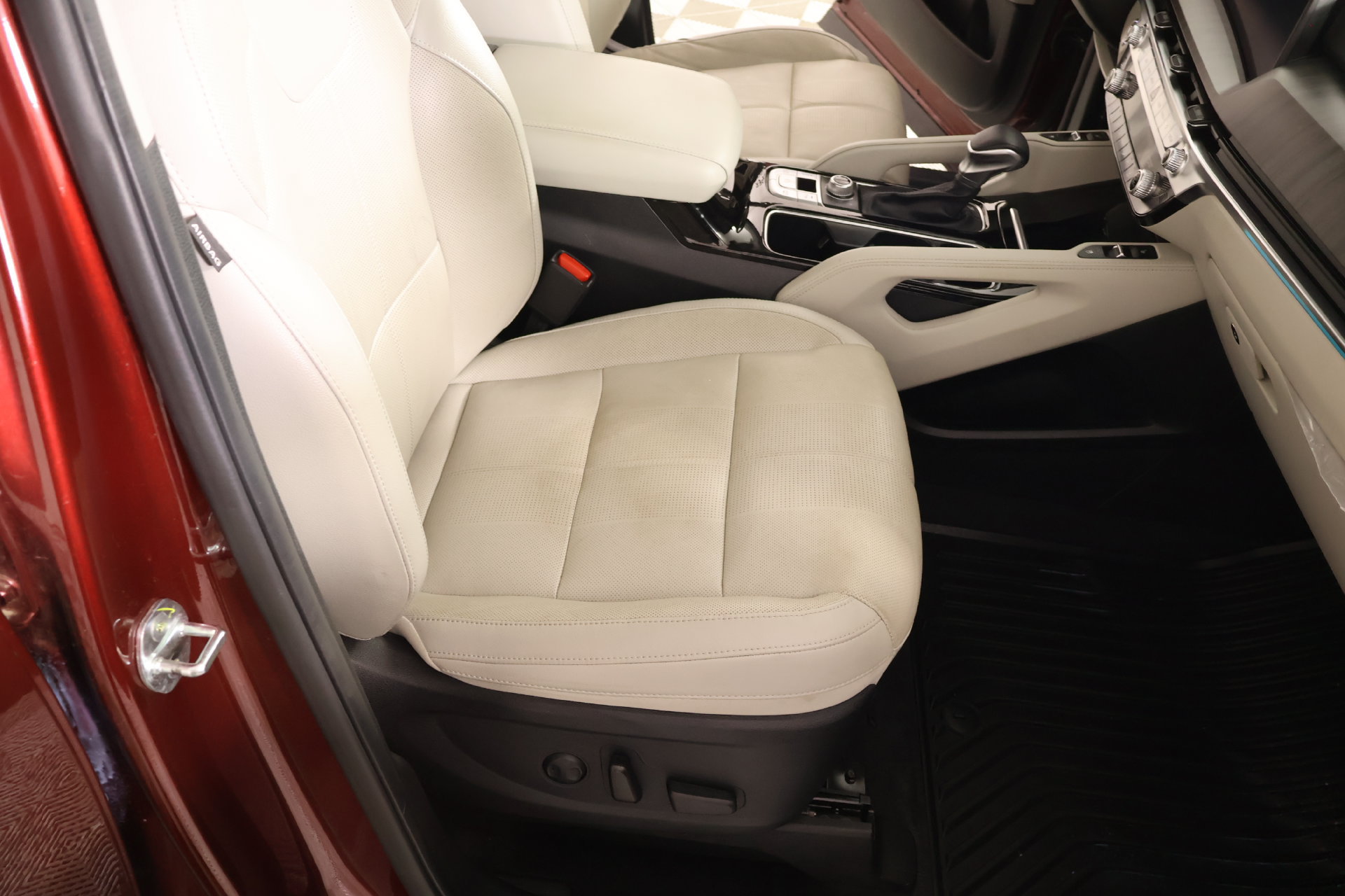 Used 2023 Kia Telluride SX AWD/4WD image 15