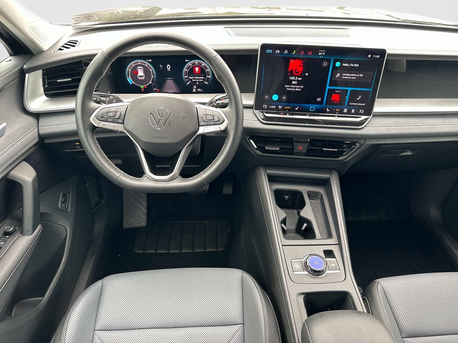 Certified 2025 Volkswagen Tiguan SE FWD image 8