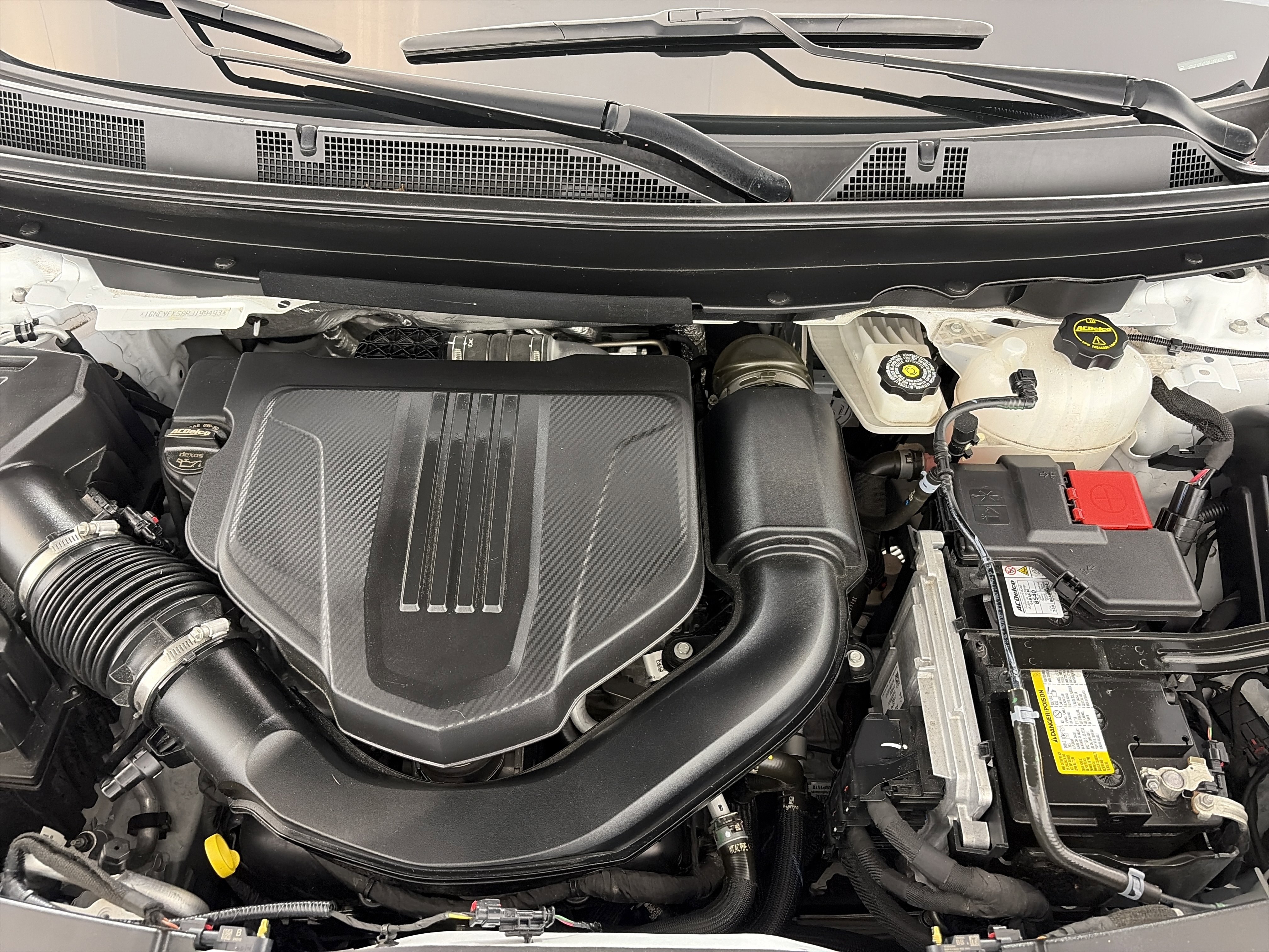 Used 2024 Chevrolet Traverse LS AWD/4WD image 12