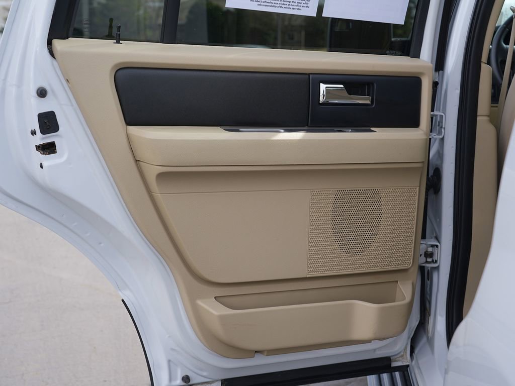 Used 2015 Ford Expedition XL image 19