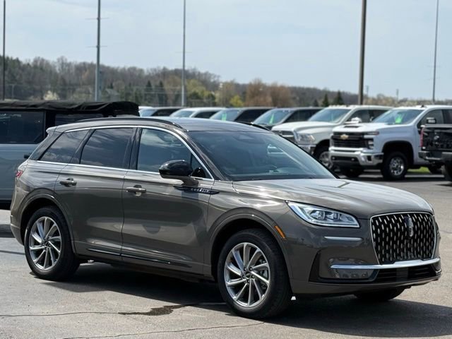 Used 2025 Lincoln Corsair Grand Touring w/ Towing Package image 38