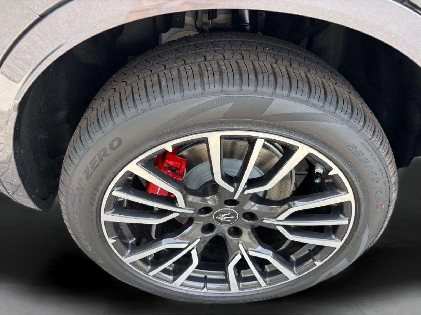 New 2025 Maserati Grecale GT image 44