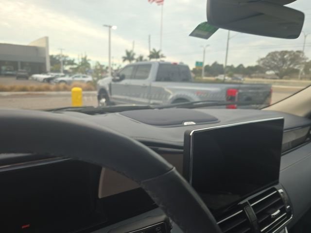 Used 2022 Lincoln Navigator Black Label image 8