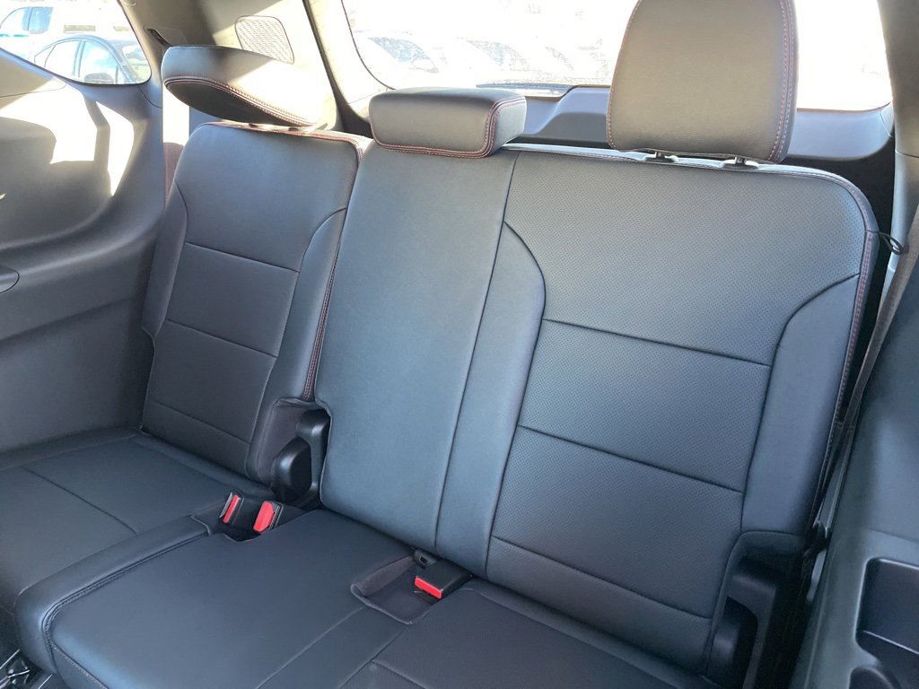 New 2026 Chevrolet Traverse RS image 14