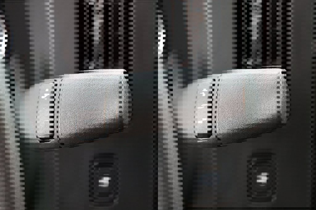 New 2025 Chevrolet Express 3500 w/ Power Convenience Package image 31