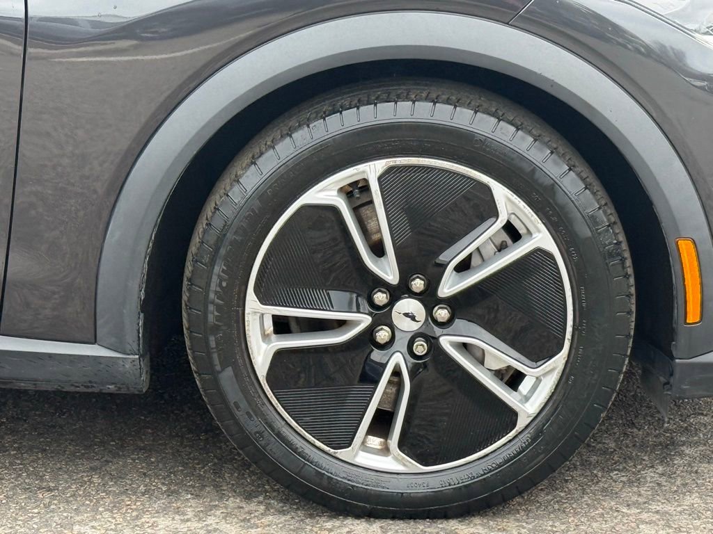 Used 2022 Ford Mustang Mach-E Select AWD/4WD image 5