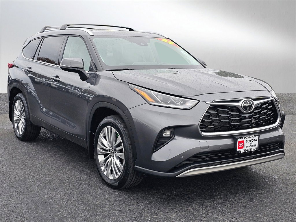 Used 2023 Toyota Highlander Platinum image 7