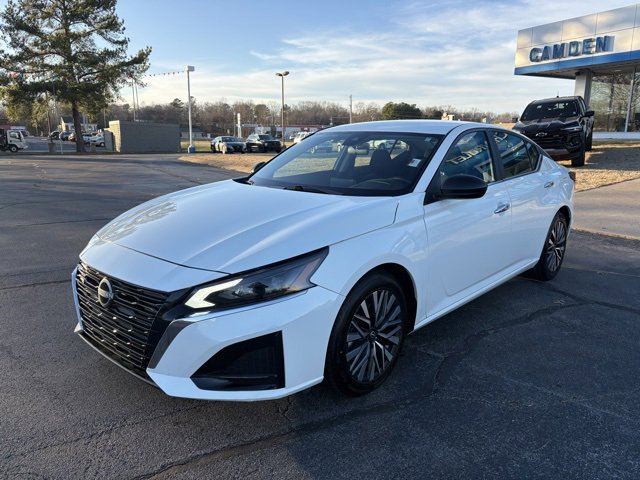 Used 2025 Nissan Altima 2.5 SV image 15