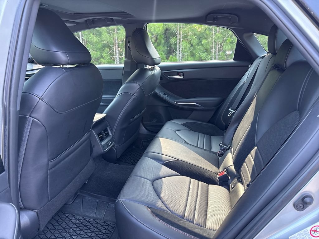 Used 2019 Toyota Avalon XSE w/ All Weather Liner Package FWD image 25