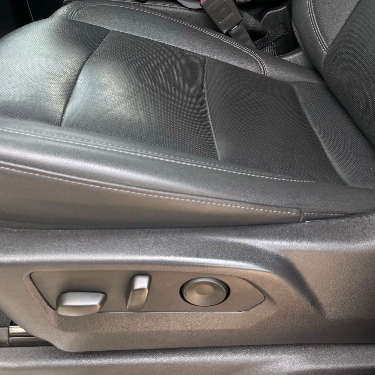 Used 2025 GMC Sierra 1500 SLT RWD image 23