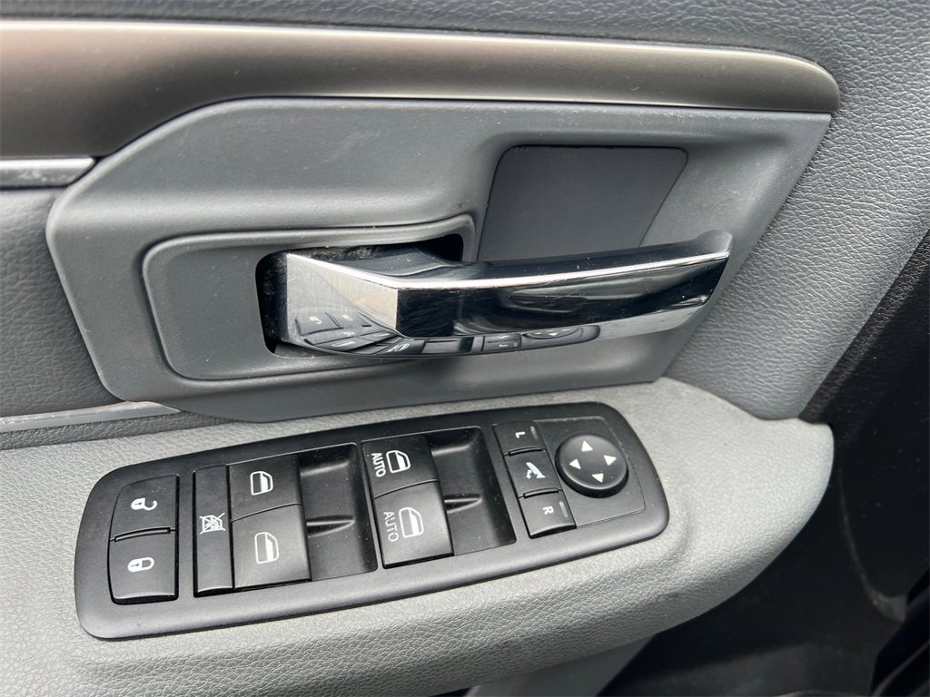 Used 2015 RAM 1500 Big Horn image 12