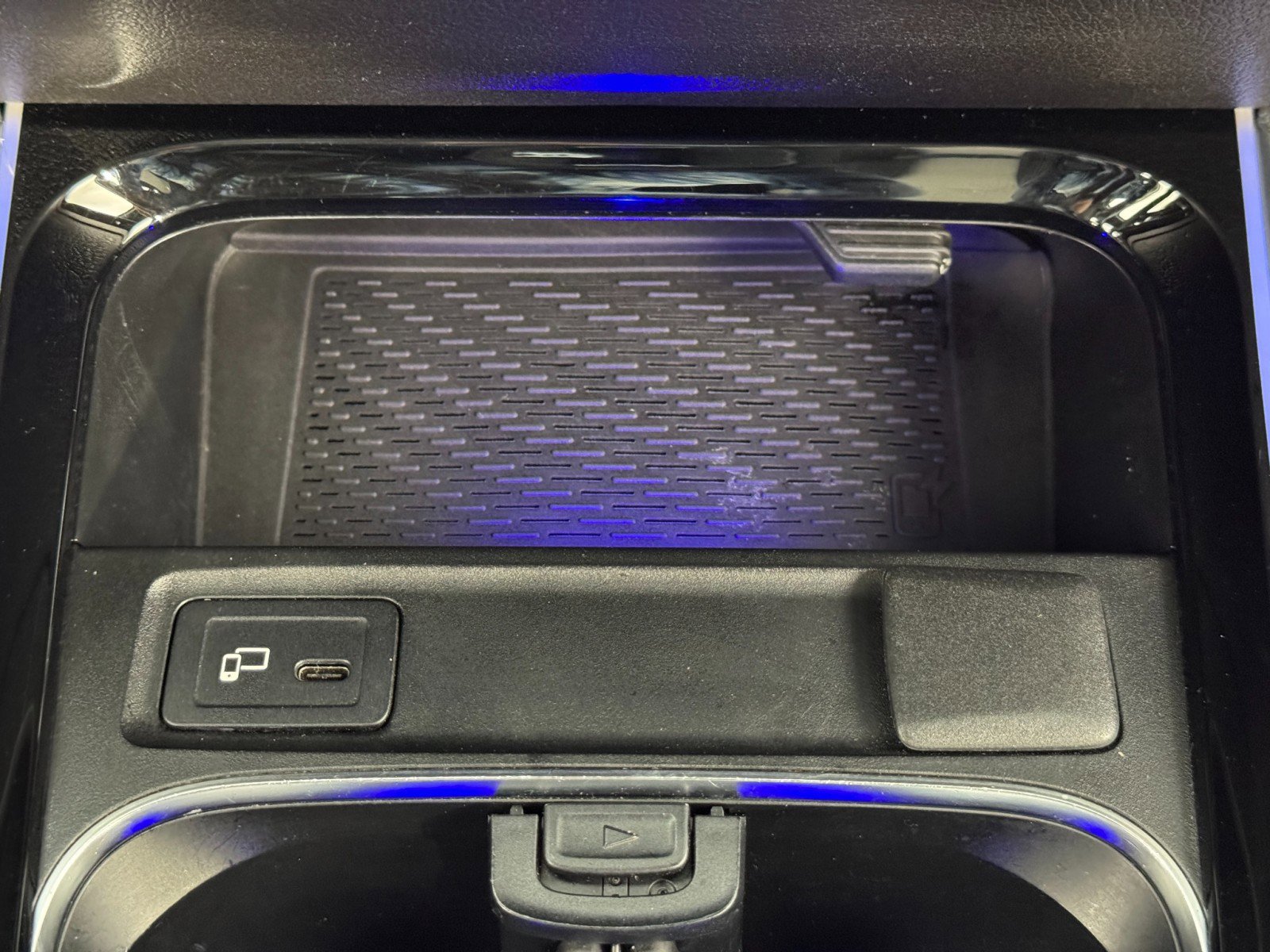 Used 2021 Mercedes-Benz GLB 35 AMG 4MATIC image 32