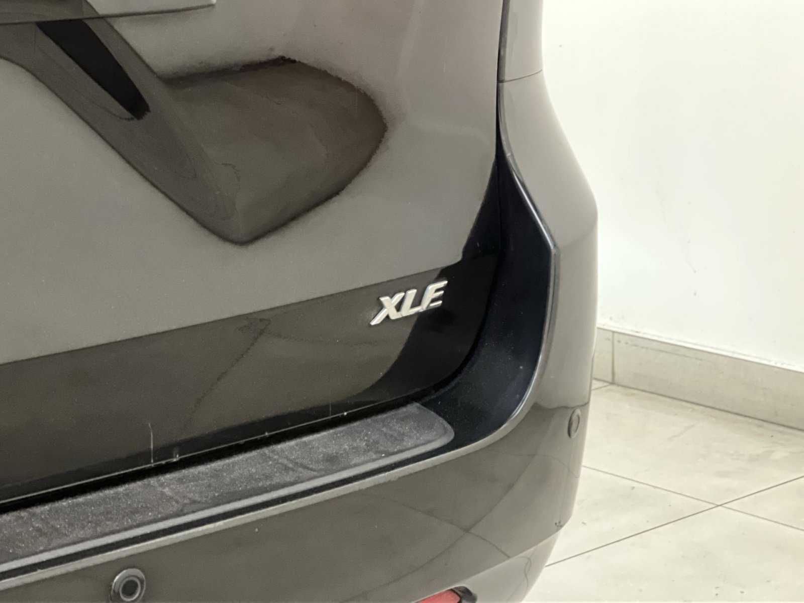 Used 2013 Toyota Sienna XLE image 28