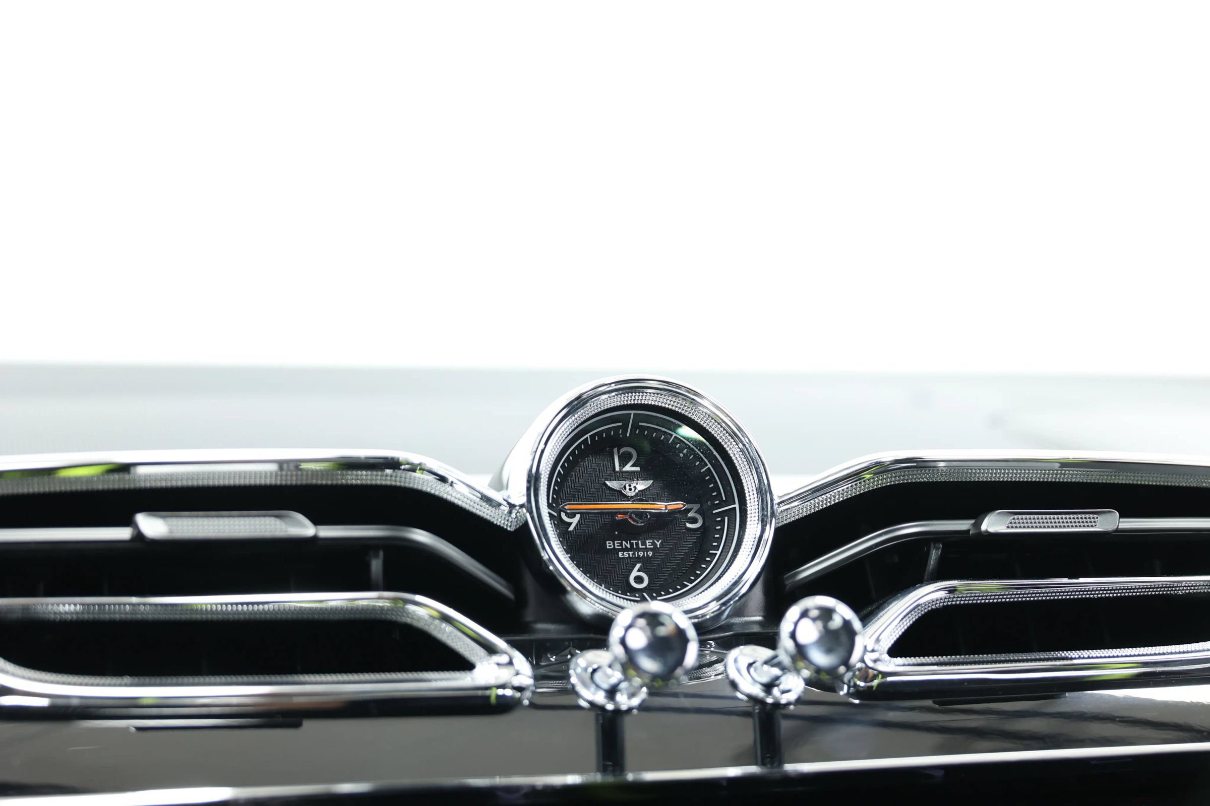 Used 2023 Bentley Bentayga AWD/4WD image 36
