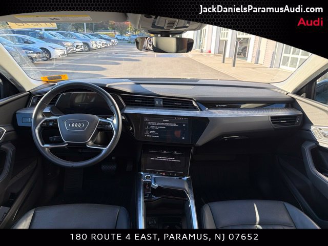 Used 2024 Audi Q8 e-tron Premium Plus w/ Premium Plus Package AWD/4WD image 9