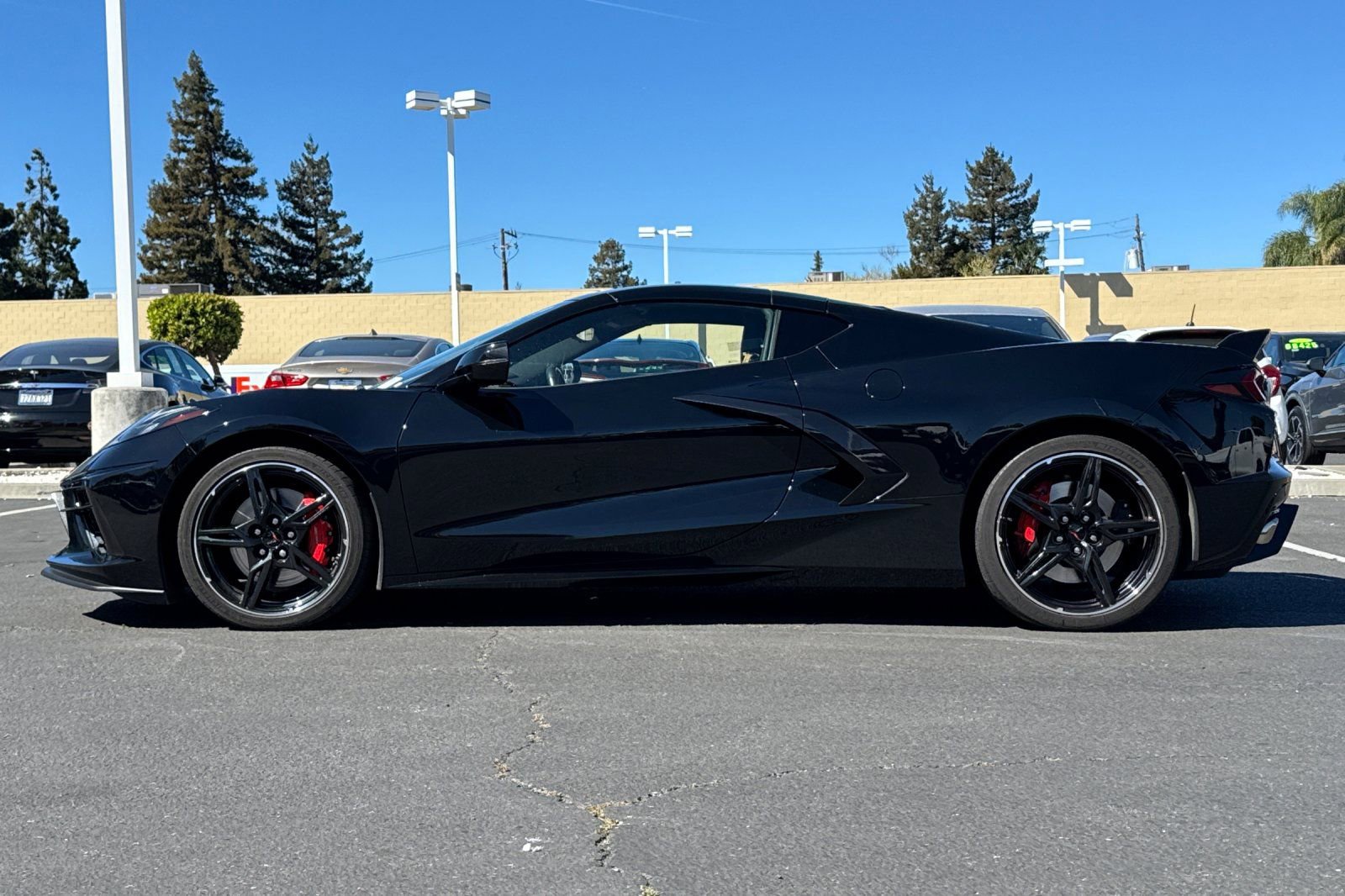 Used 2020 Chevrolet Corvette Stingray Premium Cpe w/ 3LT Preferred Equipment Group image 8