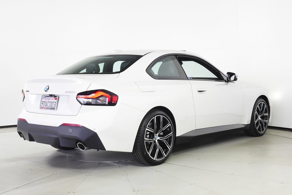 Certified 2023 BMW 230i xDrive Coupe w/ Convenience Package AWD/4WD image 7