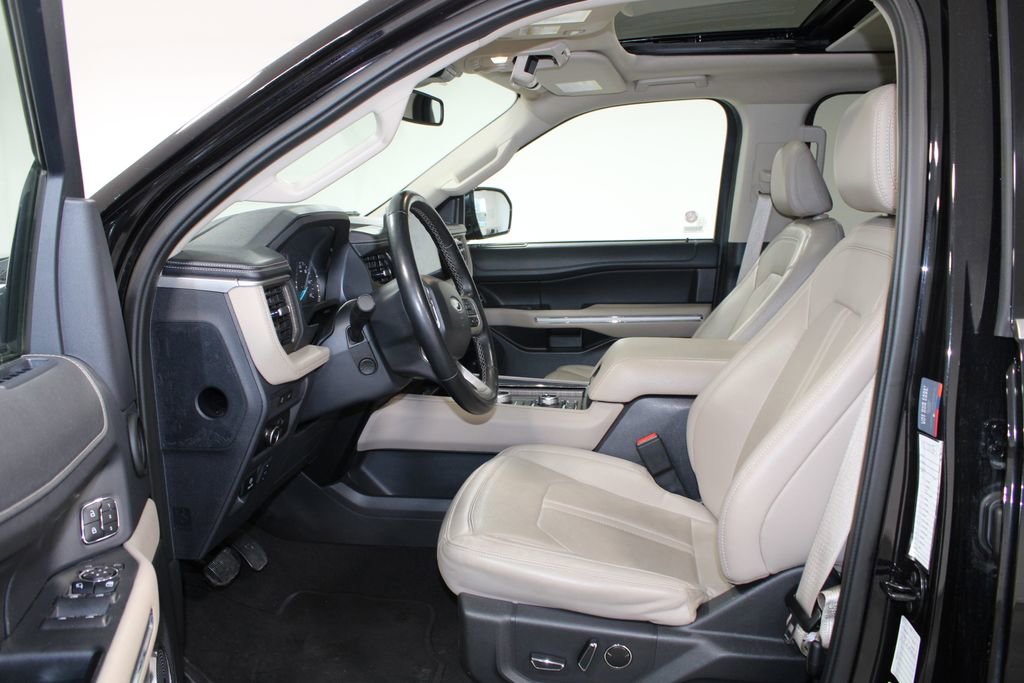 Used 2024 Ford Expedition Max Limited image 18