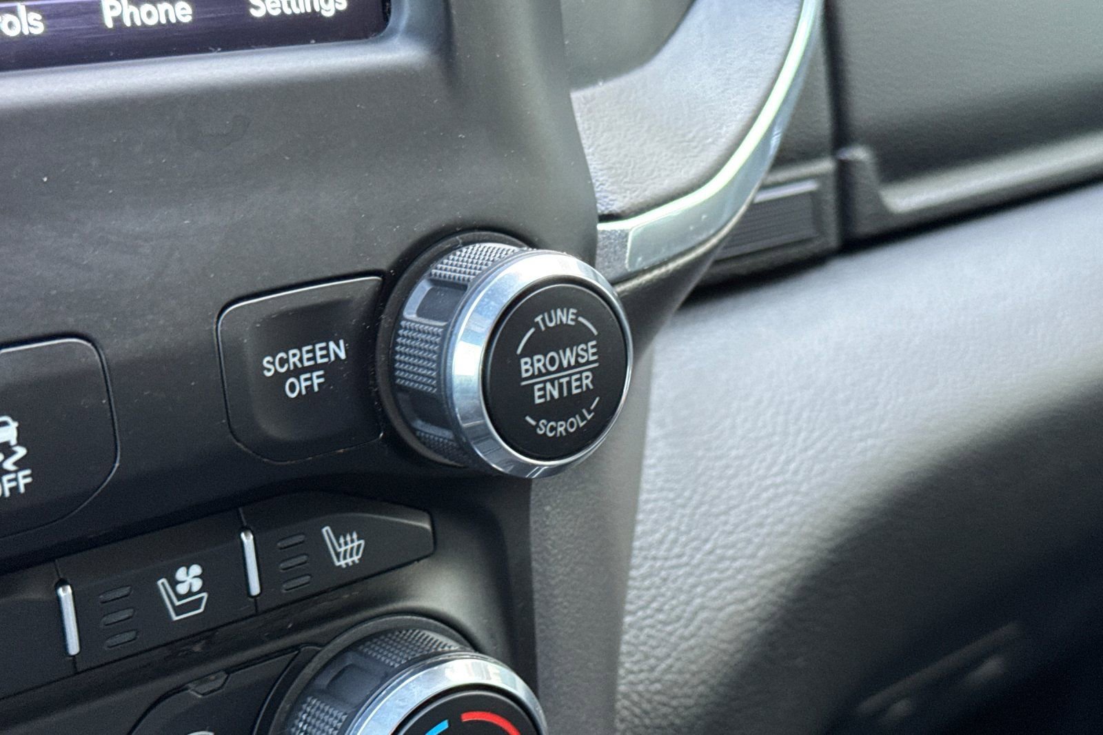 Used 2021 RAM 2500 Laramie w/ Night Edition image 31