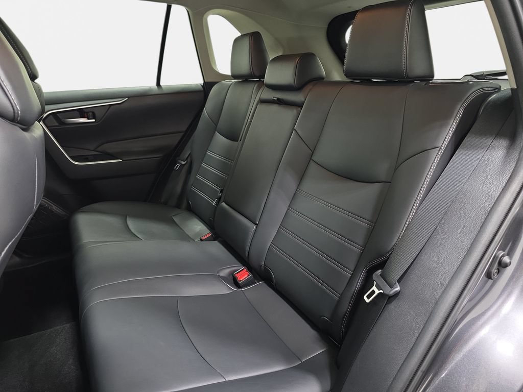 Used 2021 Toyota RAV4 XLE Premium AWD/4WD image 13
